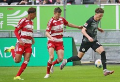 关于法兰克福内部会议纪要流出——国际比赛日再遭质疑，英超使命明确，控场能力受关注的信息