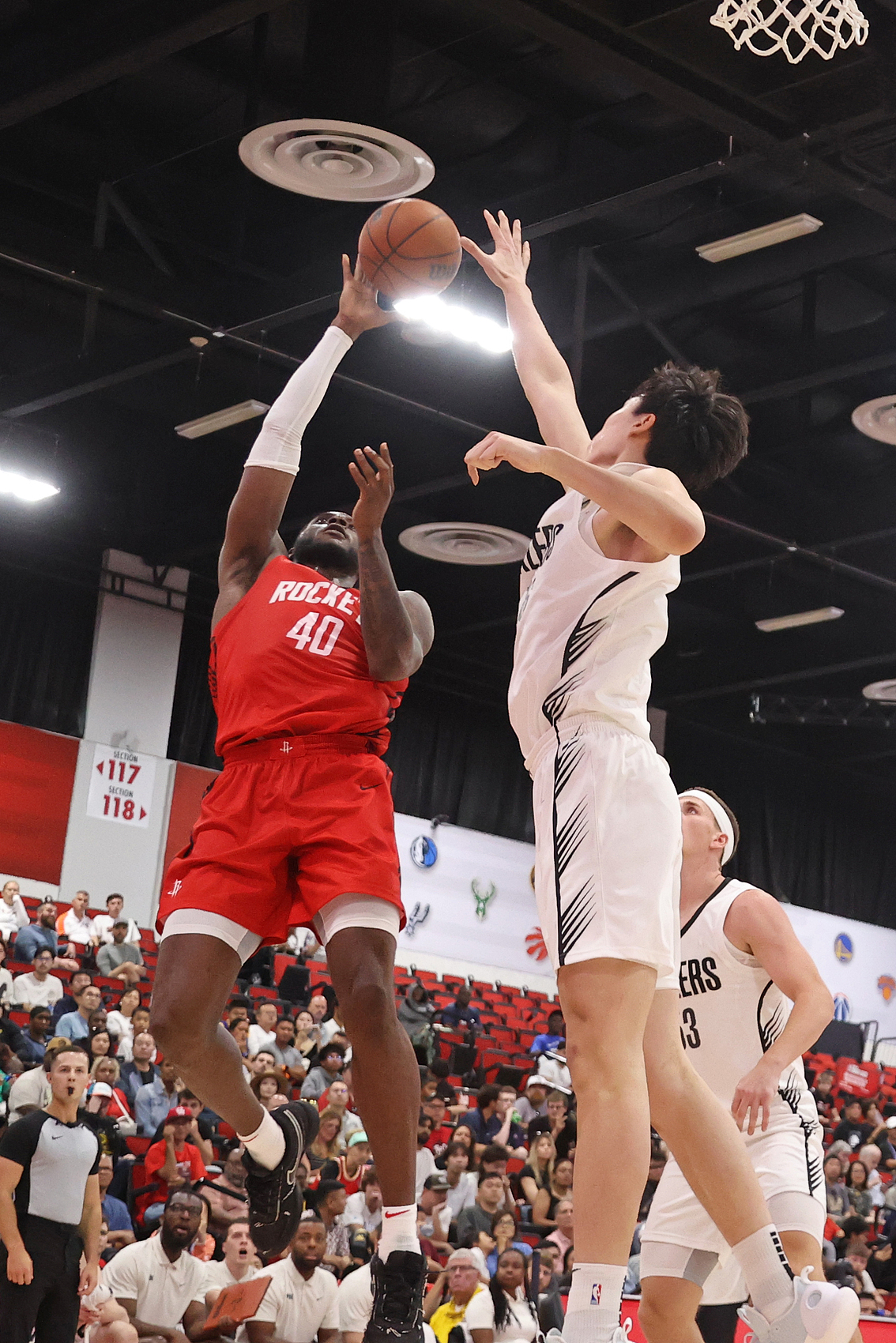 赛地聚焦——欧篮联赛前热度飙升；斯图加特手感冰凉；气氛紧张；纪律约束更严格的简单介绍