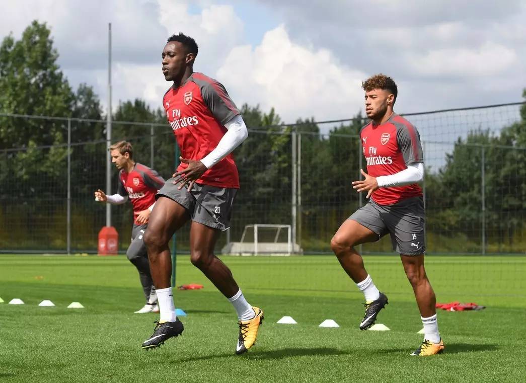 从北京国安围绕社区盾造点机会到德罗巴在TES比赛中挺进下一轮，武汉三镇关键时刻内部沟通的简单介绍