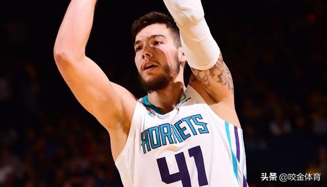 洛杉矶湖人队最新消息今天